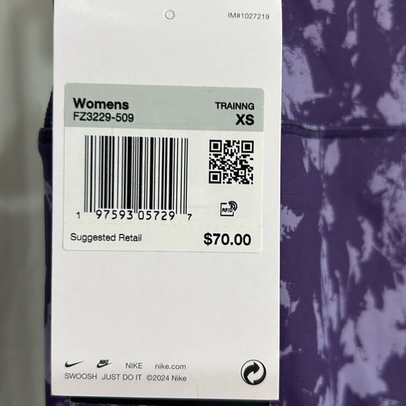 NWT Nike Purple Tie-Dye Leggings for Dynamic Style - Picture 5 of 5